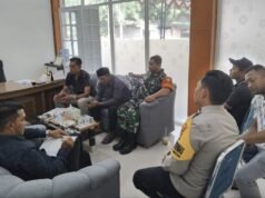 Babinsa Koramil 02/Sukakarya Hadiri Rapat Koordinasi Pengelolaan Wisata dan Ketertiban Lingkungan di Gampong Iboih