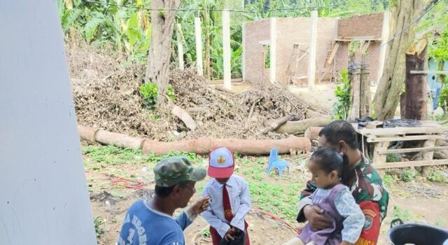 Pererat Silaturahmi dengan Warga, Babinsa Iboih Aktif Gelar Komsos di Wilayah Binaan