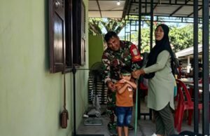 “Babinsa Balohan Dampingi Posyandu Merpati, Perkuat Sinergi TNI dan Tenaga Kesehatan Layani Masyarakat”