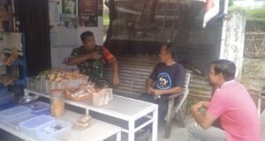 Babinsa Ie Meulee Pererat Silaturahmi Melalui Komunikasi Sosial dengan Warga Binaan