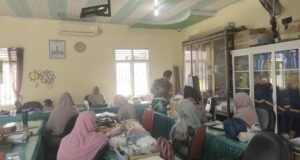 Babinsa Kuta Ateuh Berikan Pembinaan Kamtib dan Disiplin Siswa di SDN 6 Sabang