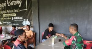 Judul: Babinsa Paya Seunara Perkuat Sinergi dengan Warga, Komsos Jadi Sarana Pantau Kondisi Wilayah
