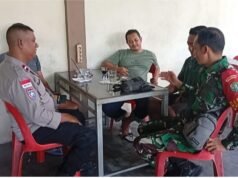Sinergi TNI-Polri Jaga Keselamatan Warga, Babinsa Aneuk Laot Imbau Waspada Saat Hujan Deras