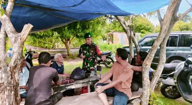 Babinsa Kuta Ateuh Gandeng Tokoh Masyarakat Perkuat Keamanan Lingkungan di Sabang