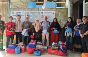 Babinsa Kuta Timu Dampingi Penyaluran Bantuan untuk Korban Longsor dan Banjir, Pastikan Tepat Sasaran