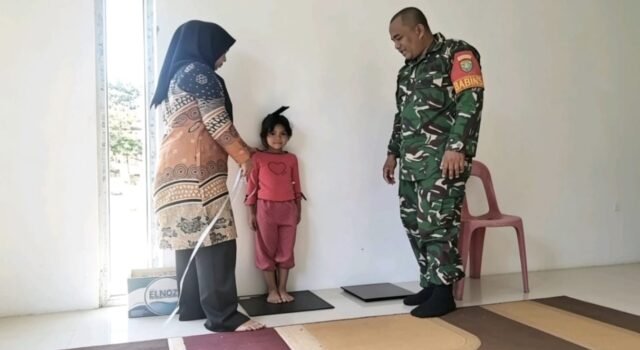 Babinsa Kuta Timu Kawal Posyandu, Pastikan Layanan Kesehatan Warga Berjalan Optimal