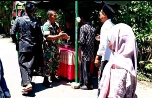 Hadiri Pesta Pernikahan Warga, Babinsa Gampong Keuneukai Pererat Silaturahmi
