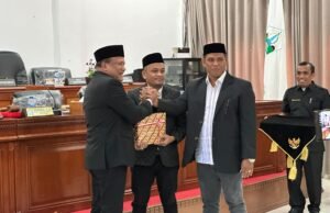 Rapat Paripurna DPRK Bireuen Tentang Raqan LPJ APBK Tahun 2025