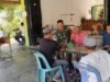 Komsos Bersama Warga, Babinsa Serda M Imron Bahas Keseruan Nonton Bareng Piala Dunia di Gampong Jaboi