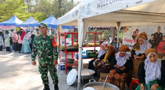 Ramaikan HUT Kota Sabang ke-61 dan Tahun Baru Islam, Babinsa Pantau Pelaksanaan Kenduri Bubur Asyura