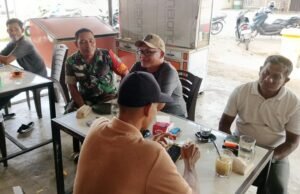 Perkuat Kemanunggalan TNI-Rakyat, Babinsa Kuta Barat Rutin Gelar Komsos
