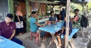 Babinsa Kodim 0112/Sabang Dampingi Petani Cengkeh, Serap Aspirasi Warga Lewat Komsos