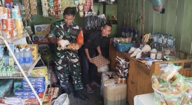 Pantau Stabilitas Harga dan Stok Sembako, Babinsa Gampong Iboih Turun Langsung ke Lapangan