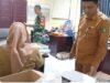 Babinsa Aneuk Laot Ikut Pendataan Warga Kurang Mampu, Pastikan Bantuan Rehab Rumah Tepat Sasaran