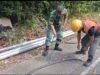 Babinsa Cot Abeuk Bantu Pemasangan Tiang Trafo, Dukung Kelancaran Kebutuhan Listrik Warga