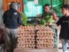 Sambil Silaturahmi, Babinsa Kuta Barat Pantau Perkembangan Harga Sembako