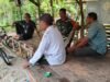 Laksanakan Komsos, Babinsa Jaboi Dengarkan Kendala Warga dalam Bertani di Musim Kemarau.