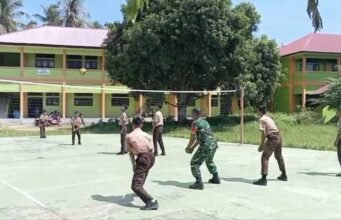 Babinsa Cot Abeuk Ajak Siswa SMPN 09 Berolahraga Bersama, Tanamkan Hidup Sehat dan Disiplin