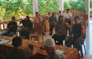 Babinsa Jaboi Hadiri Rapat Bantuan Sanitasi, Tekankan Transparansi Agar Tepat Sasaran