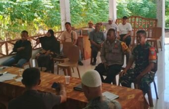 Babinsa Jaboi Hadiri Rapat Bantuan Sanitasi, Tekankan Transparansi Agar Tepat Sasaran