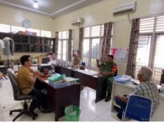 Jalin Sinergitas, Babinsa Ie Meulee Gelar Komsos Bersama Keuchik dan Perangkat Gampong