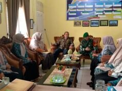 Babinsa Kuta Ateuh Hadir di SDN 6, Pastikan Layanan Pendidikan Semakin Baik