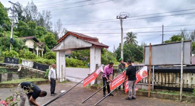 Tanamkan Semangat Nasionalisme, Babinsa Aneuk Laot Ajak Warga Semarakkan HUT ke-81 RI