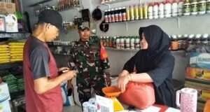 Dukung Hasil Panen Melimpah, Babinsa Pantau Ketersediaan Bibit, Pakan & Obat Pertanian