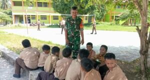 Babinsa 10 Cot Abeuk Berbagi Ilmu dan Nasihat Hidup Kepada Siswa SMPN 9 Sabang