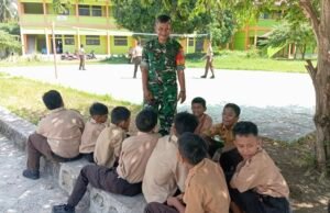 Babinsa 10 Cot Abeuk Berbagi Ilmu dan Nasihat Hidup Kepada Siswa SMPN 9 Sabang