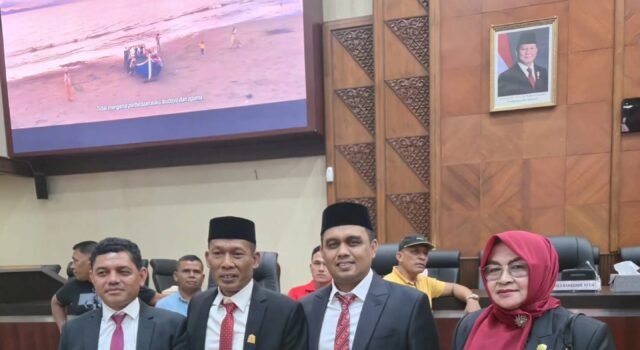 “Diinisiator Oleh Anggota DPRA Hasballah Cut Apa”, 11 Masjid di Aceh Besar Terima Bantuan Ambal
