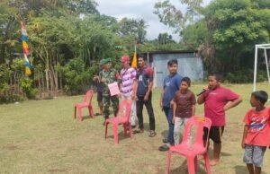 Meriahkan HUT RI ke-81, Babinsa Kuta Ateuh Turun Langsung Bantu Warga Gelar Perlombaan di Lapangan Jurong Nawawi