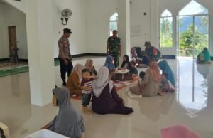 Dukung Generasi Sehat, Babinsa Paya Seunara Pantau Langsung Kegiatan Posyandu Desa Binaan