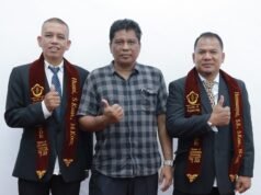 Husni Abda dan Hermansyah, Tim Puskom Umuslim Raih Gelar Magister Komputer