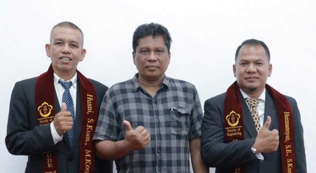 Husni Abda dan Hermansyah, Tim Puskom Umuslim Raih Gelar Magister Komputer