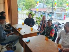 Babinsa Paya Seunara Komsos Bersama Perangkat Gampong, Pantau Situasi & Perkuat Silaturahmi Wilayah