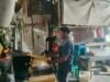 Kunjungi Tempat Pembuatan Mie: Babinsa Kuta Ateuh Dampingi Usaha Warga Binaan, Dorong Ekonomi Berkembang