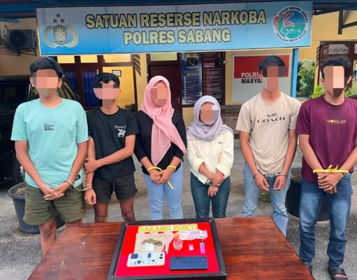 Enam Orang Diamankan Satresnarkoba Polres Sabang, Ganja dan Alat Hisap Disita