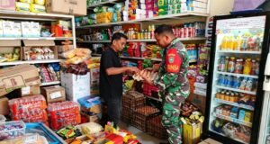 Jaga Stabilitas Harga Pangan, Babinsa Kuta Barat Rutin Cek Bahan Pokok