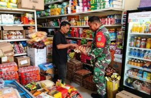 Jaga Stabilitas Harga Pangan, Babinsa Kuta Barat Rutin Cek Bahan Pokok