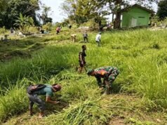 Jaga Kebersihan Tempat Pemakaman Umum, Babinsa, Bhabinkamtibmas & Warga Gotong Royong di Kuta Timu