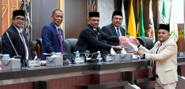 DPRA Gelar Paripurna Penyampaian Pendapat Banggar atas Raqan Pertanggungjawaban APBA 2025