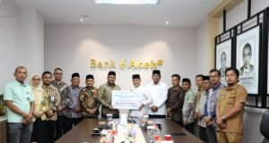 Bank Aceh Salurkan Zakat Perusahaan Rp11,94 Miliar
