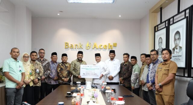 Bank Aceh Salurkan Zakat Perusahaan Rp11,94 Miliar