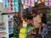 Pantau Harga & Ketersediaan, Babinsa Jaboi Pastikan Pasar Pokok Tetap Stabil
