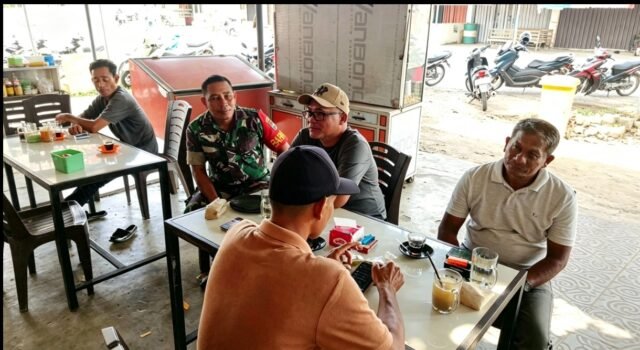 Babinsa Kuta Barat Perkuat Silaturahmi dan Komunikasi dengan Warga