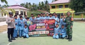 Babinsa Cot Abeuk dan Bhabinkamtibmas Berikan Edukasi Cegah Karhutla Kepada Pelajar