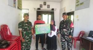 Babinsa Dampingi Penyaluran BLT, Pastikan Berjalan Tertib, Aman dan Lancar