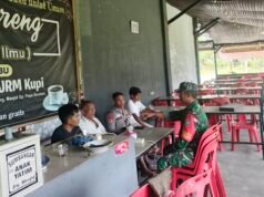 Babinsa Paya Seunara Jalin Kebersamaan Lewat Komsos di Warung Kopi Jurong Masjid