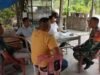 Babinsa Aneuk Laot Manfaatkan Suasana Akrab di Warung Kopi, Sosialisasikan Rekrutmen TNI AD